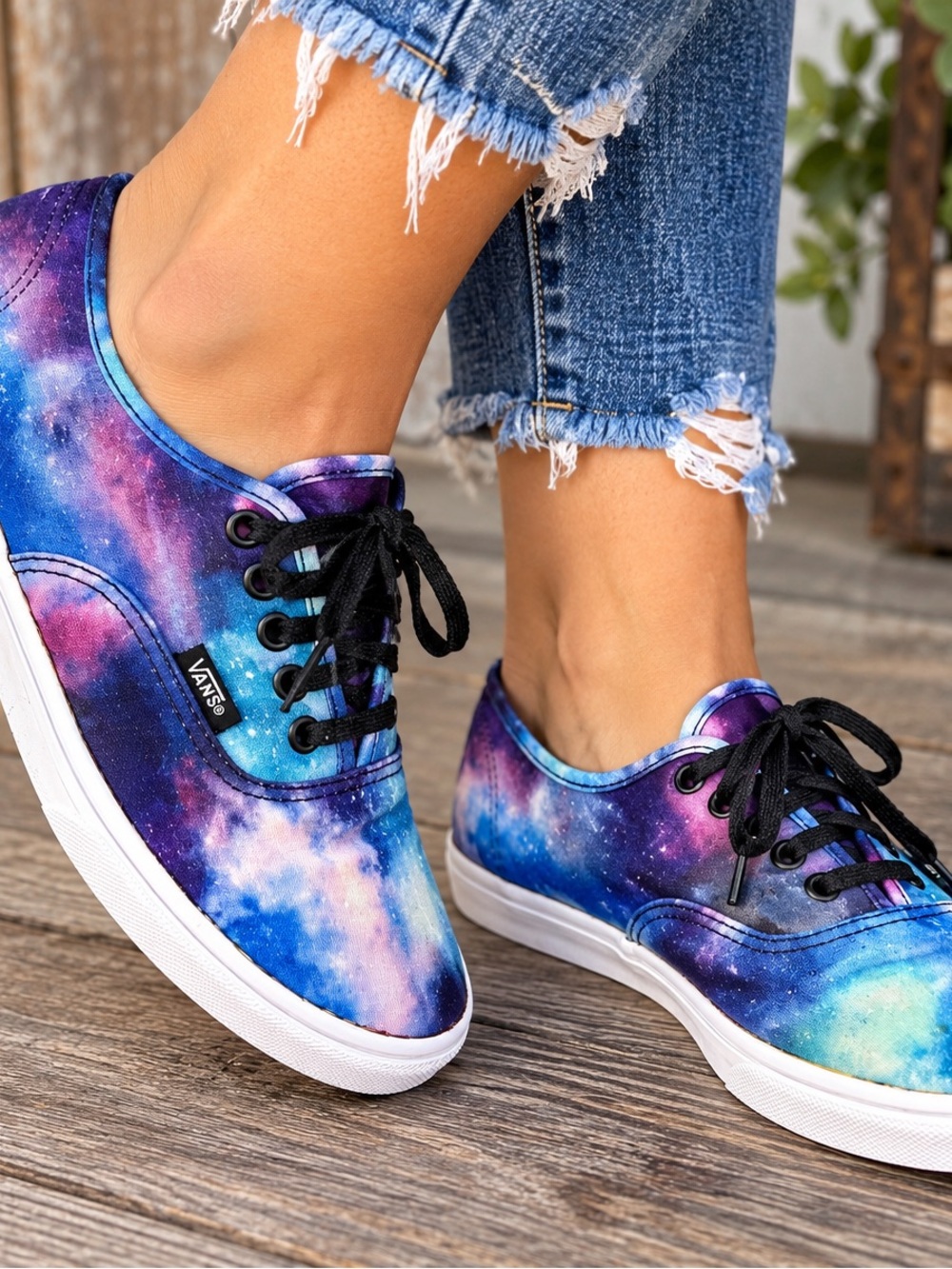 Vans Men's 7 Women’s 8.5 Galaxy Print Canvas Sneakers in Blue and Purple
